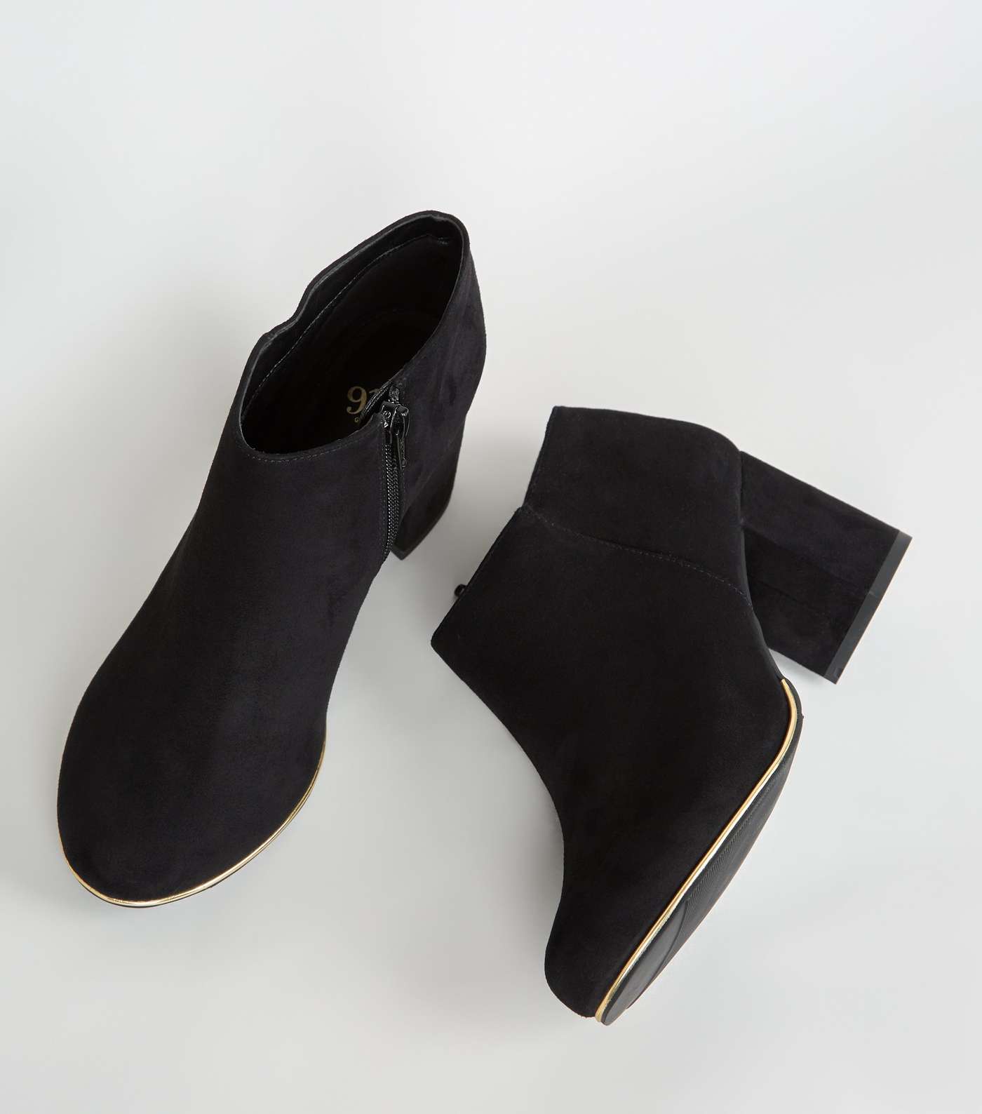 Girls Black Suedette Block Heel Shoe Boots Image 3