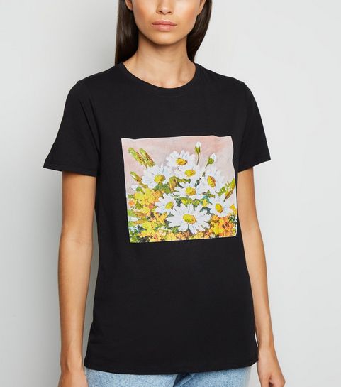 Black Daisy Painting Print T-Shirt