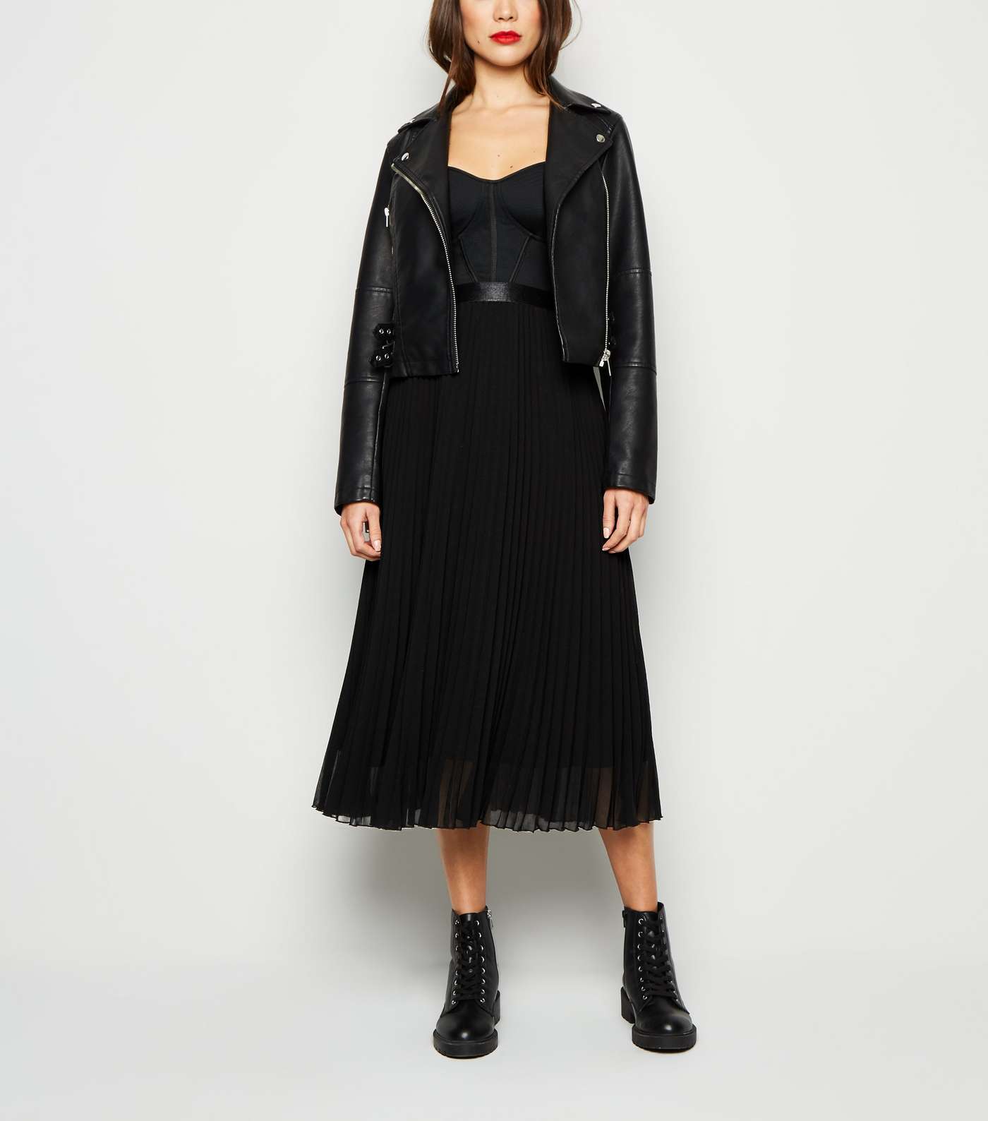 Black Bustier Pleated Midi Dress Image 5