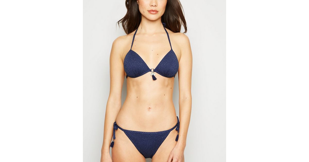 Haut de bikini triangle bleu marine à paillettes et pampilles | New Look