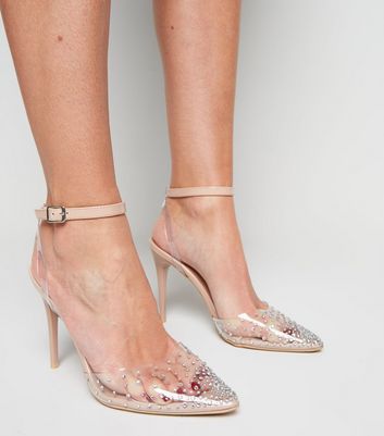 pale pink patent shoes