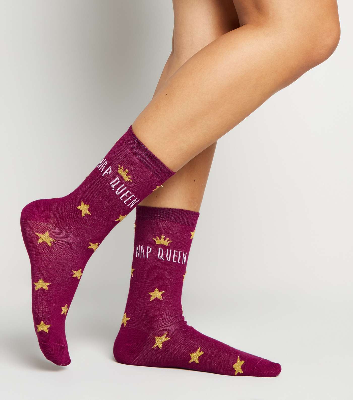Burgundy Star Nap Queen Slogan Socks Image 2