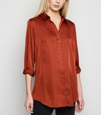 backless dress shirt