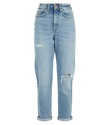 blue ripped jeans mom