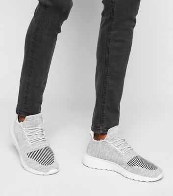 mens lightweight trainers