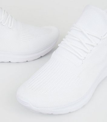 Leichte weiße sneaker