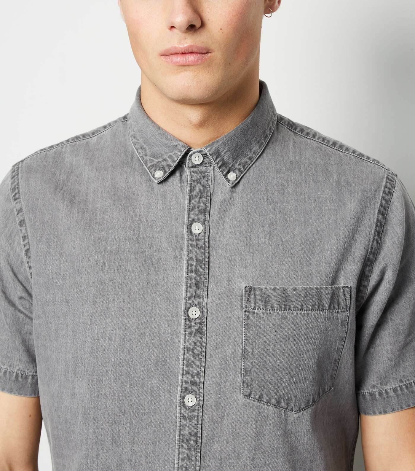 Grey Short Sleeve Denim Shirt Image 5