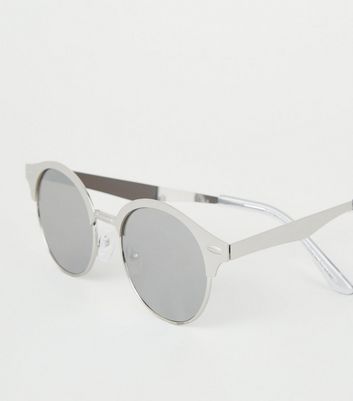 silver metallic sunglasses