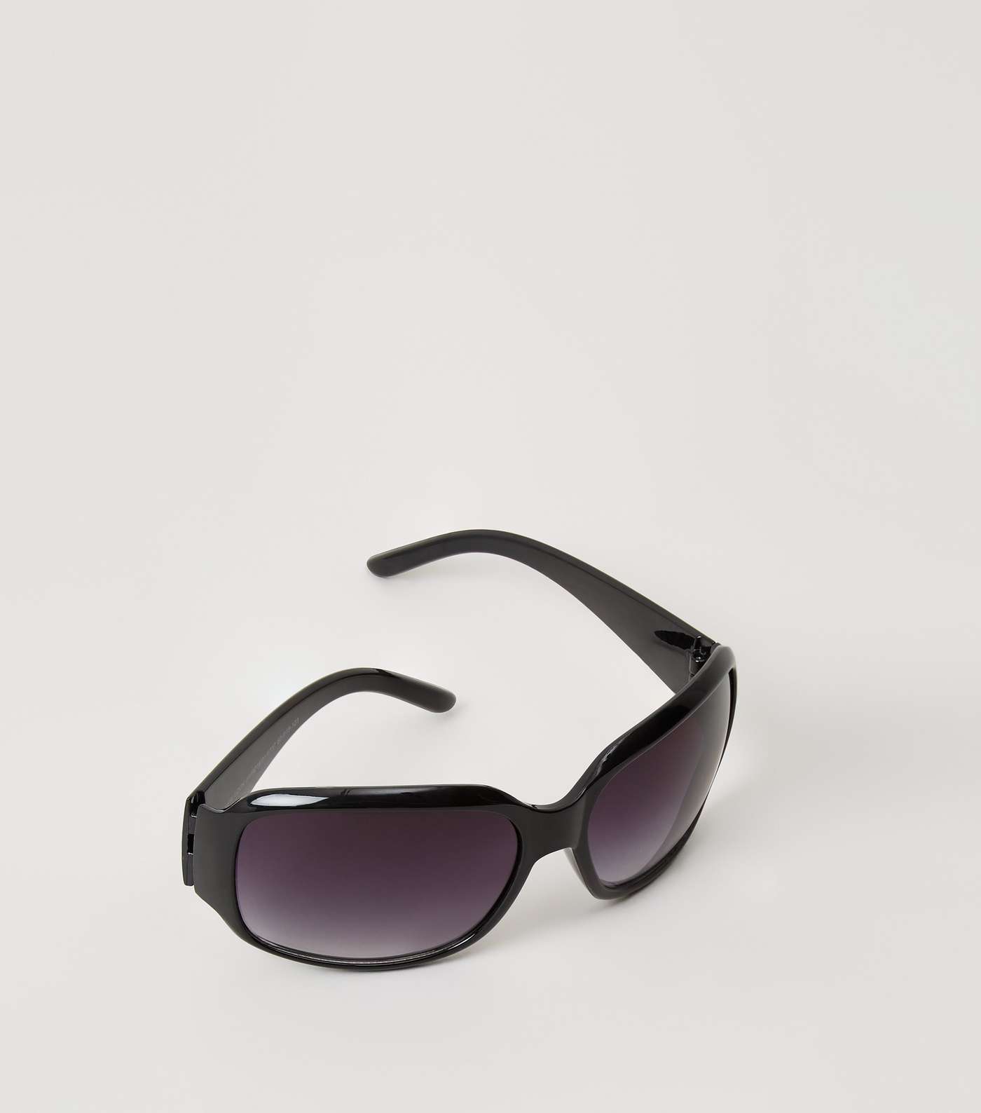Black Rectangle Sunglasses Image 3