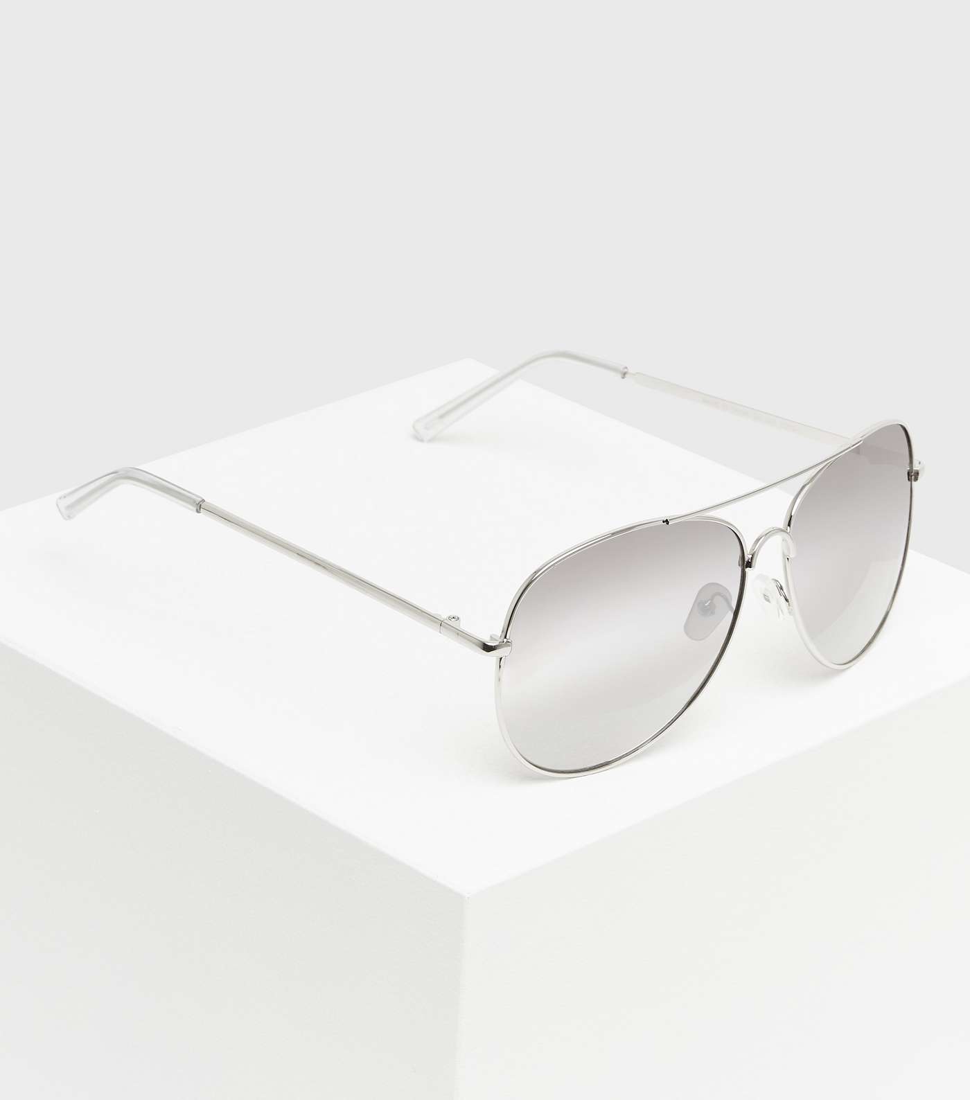 Silver Mirrored Pilot Sunglasses 