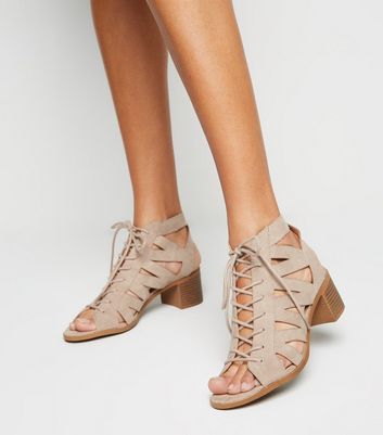 Tan deals ghillie sandals