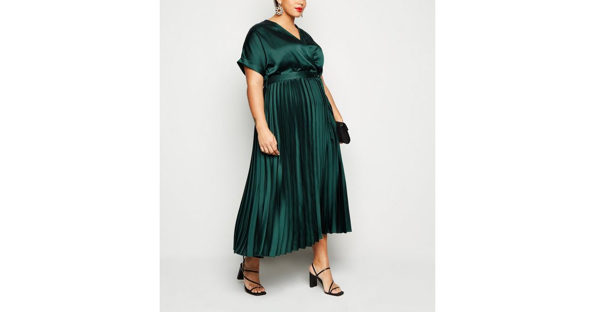 Curves Dark Green Satin Pleated Midi Dress | New Look