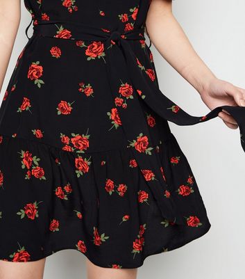 black and rose dress