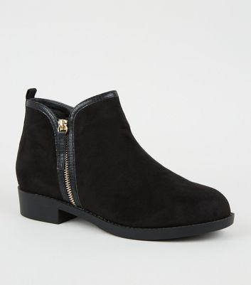 flat wide ankle boots