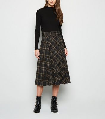 black midi circle skirt