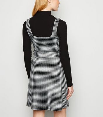 new look dogtooth pinafore