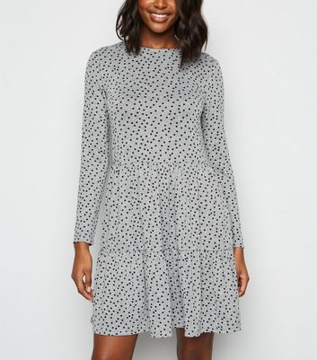 Image of Light Grey Spot Fine Knit Smock Dress New Look