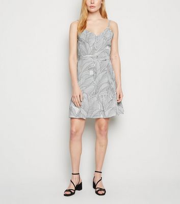 robe blanche imprimée