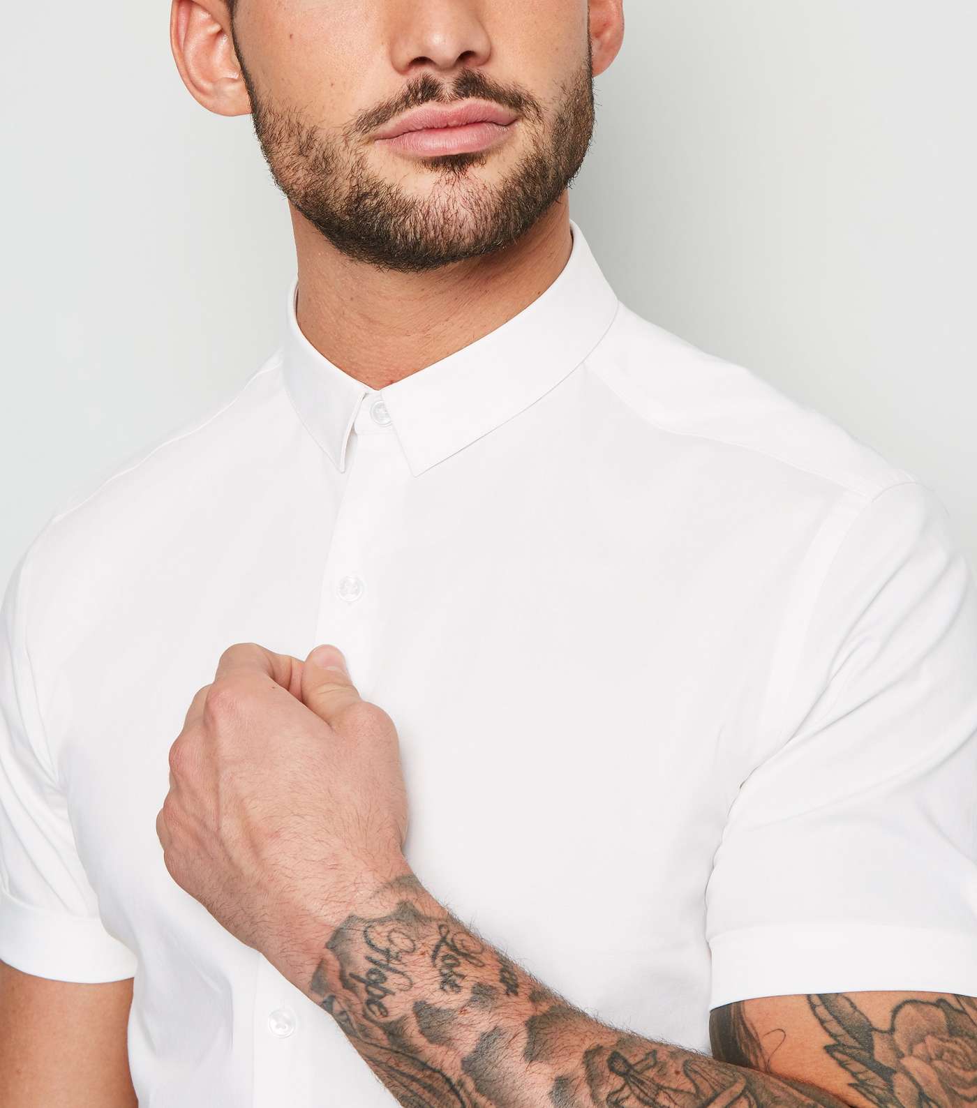 White Short Sleeve Muscle Fit Poplin Shirt Image 6