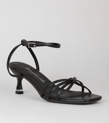 New Look strappy sandals with block heel in black | ASOS