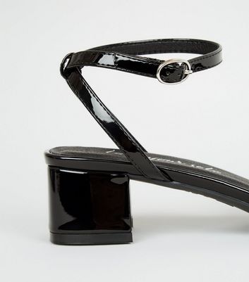 black patent sandals low heel
