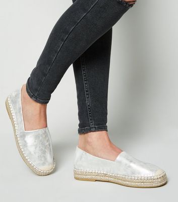 Silver hot sale flat espadrilles