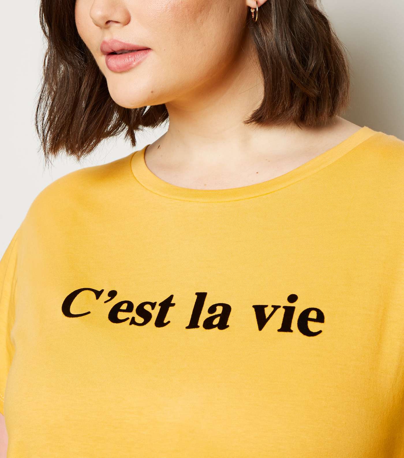 Curves Mustard C'est La Vie Slogan T-Shirt Image 5