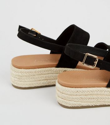 tan flatforms