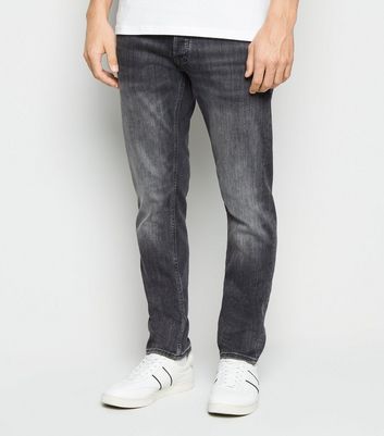 black rinse jeans