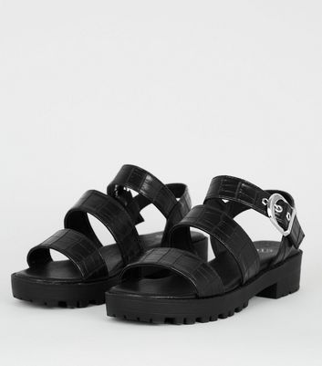 black chunky sandals flat