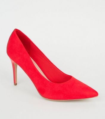 red pointed court shoes