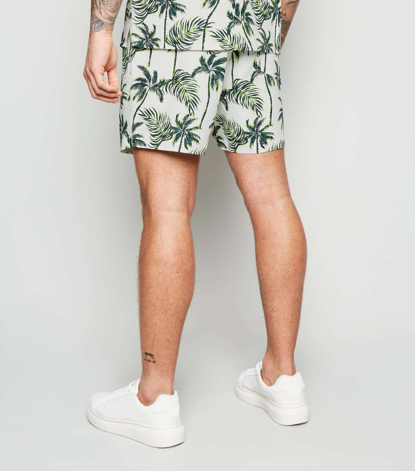 White Tropical Palm Print Shorts Image 3