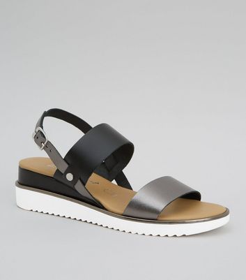 wedge flip flops new look