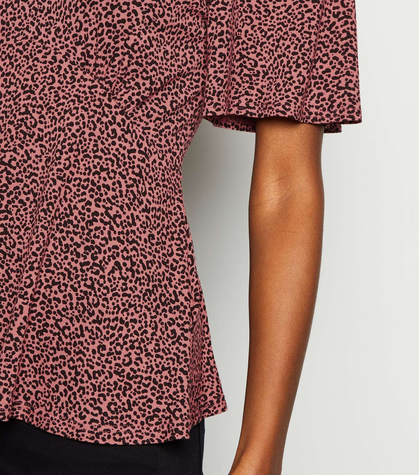 Pink Leopard Print Tie Back T-Shirt Image 5