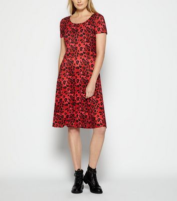 robe leopard rouge et bleu