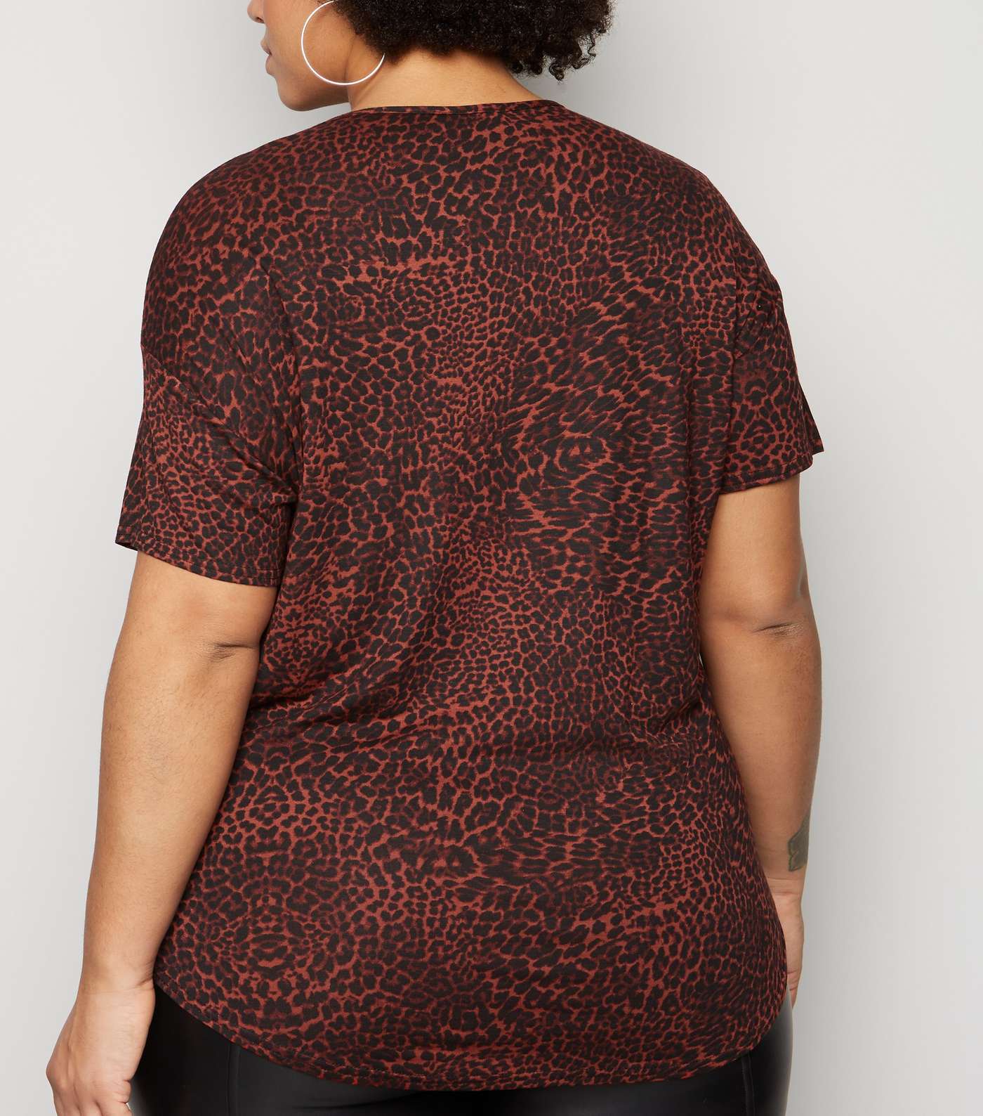 Curves Red Leopard Print T-Shirt Image 3