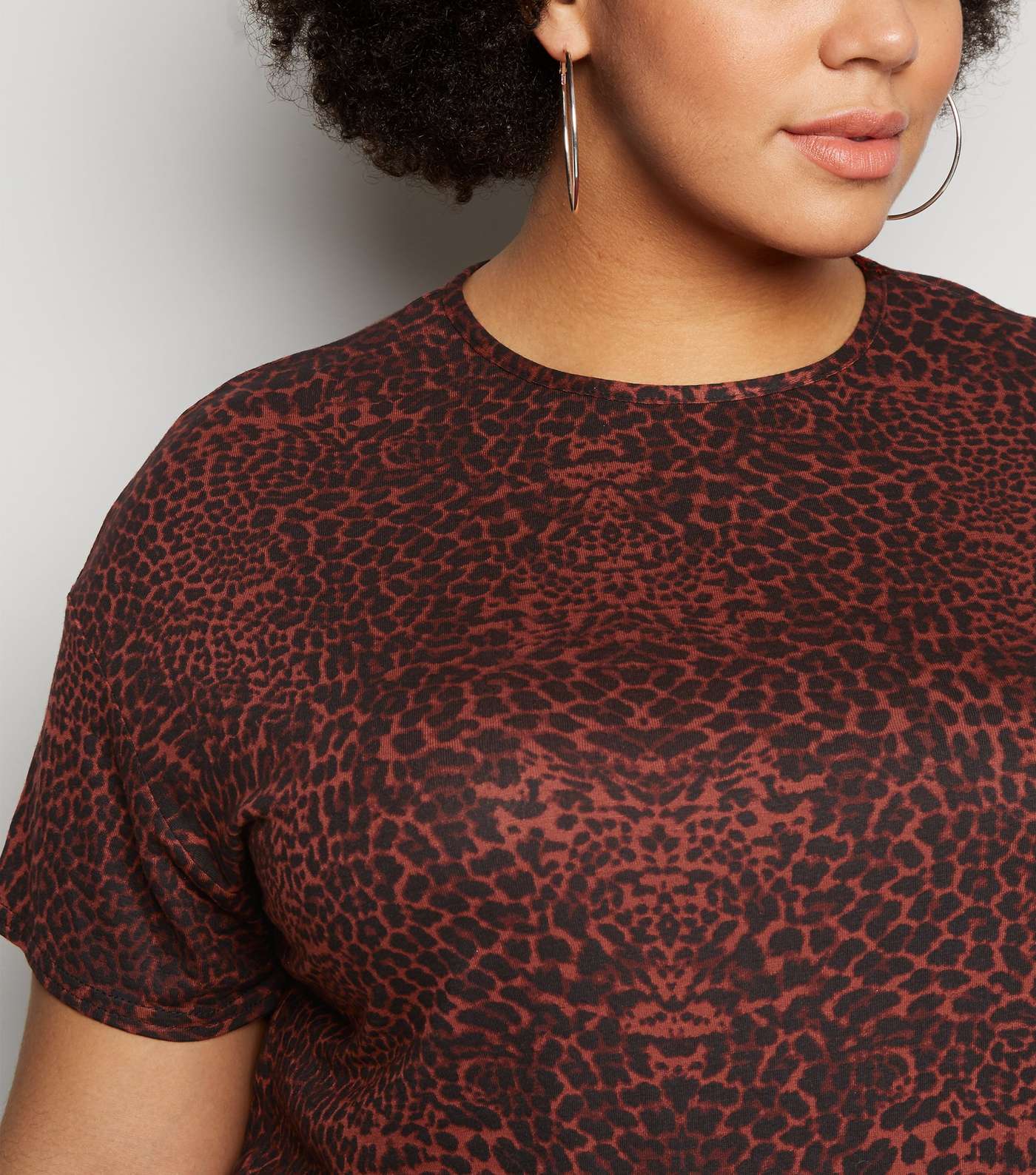 Curves Red Leopard Print T-Shirt Image 5