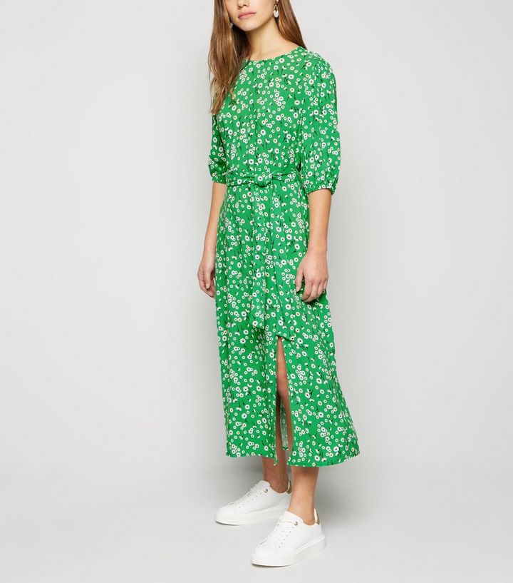 Petite Green Floral Puff Sleeve Midi Dress New Look