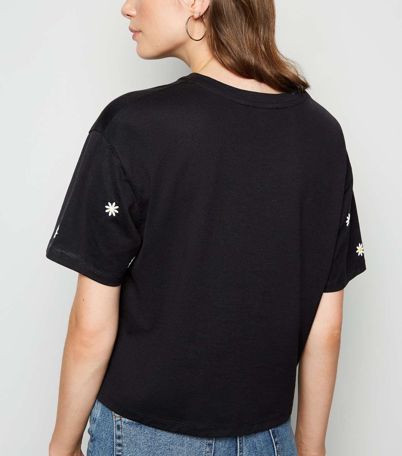 Black Daisy Embroidered Boxy T-Shirt Image 3