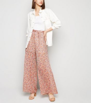 Black Daisy Belted Wide Leg Trousers  New Look