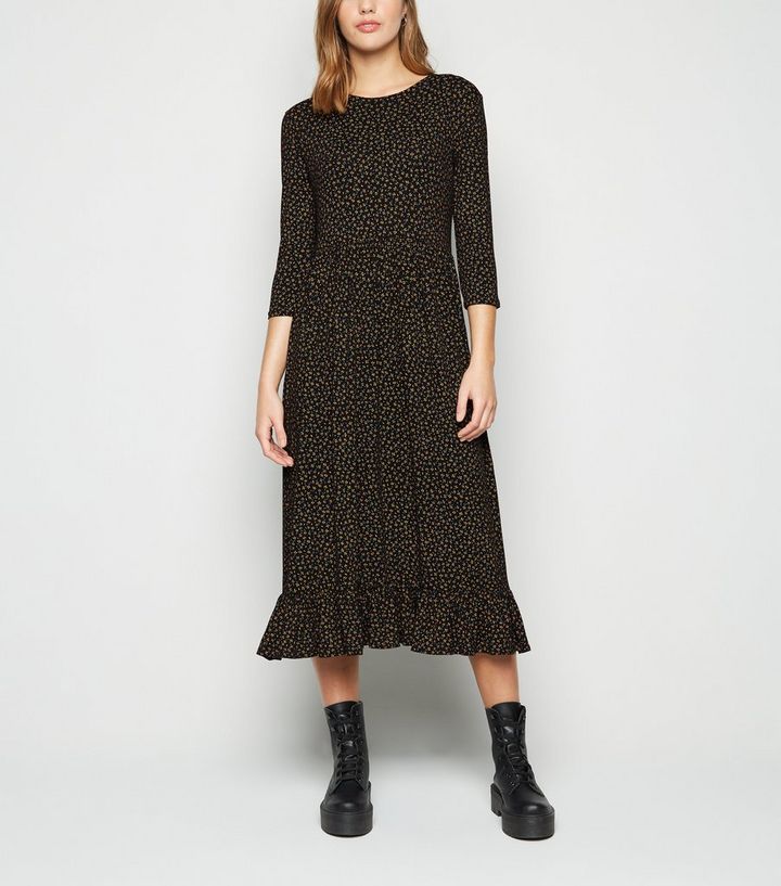 Robe Mi Longue Noire Fleurie A Ourlet A Volants New Look