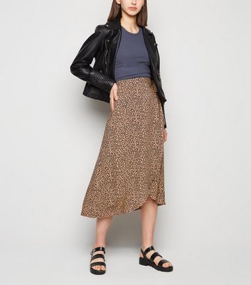 new look leopard skirt