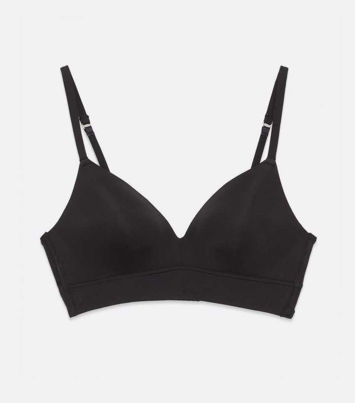 https://media3.newlookassets.com/i/newlook/655762401M9/womens/clothing/lingerie/black-non-wired-plunge-bra.jpg?strip=true&qlt=50&w=720