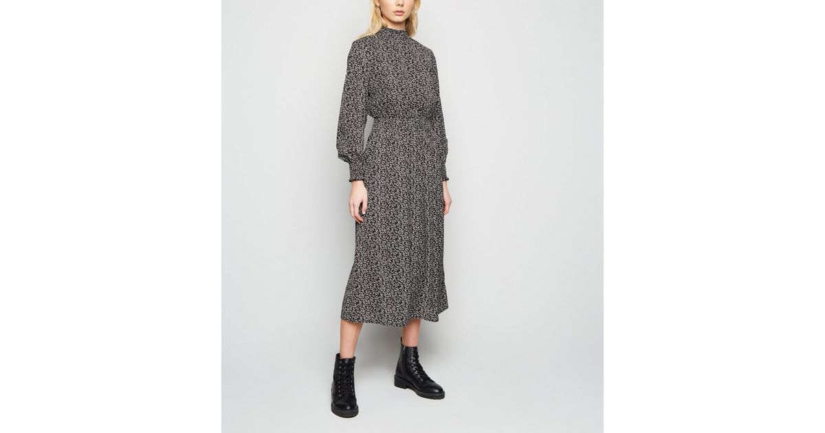 Black Leaf Print Long Sleeve Midi Dress | New Look