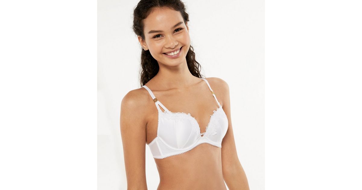 https://media3.newlookassets.com/i/newlook/656166312/womens/clothing/lingerie/white-satin-lace-trim-push-up-bra.jpg?w=1200&h=630