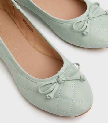 Mint green pumps sale