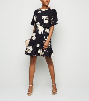 Image of AX Paris Navy Floral Peplum Mini Dress New Look