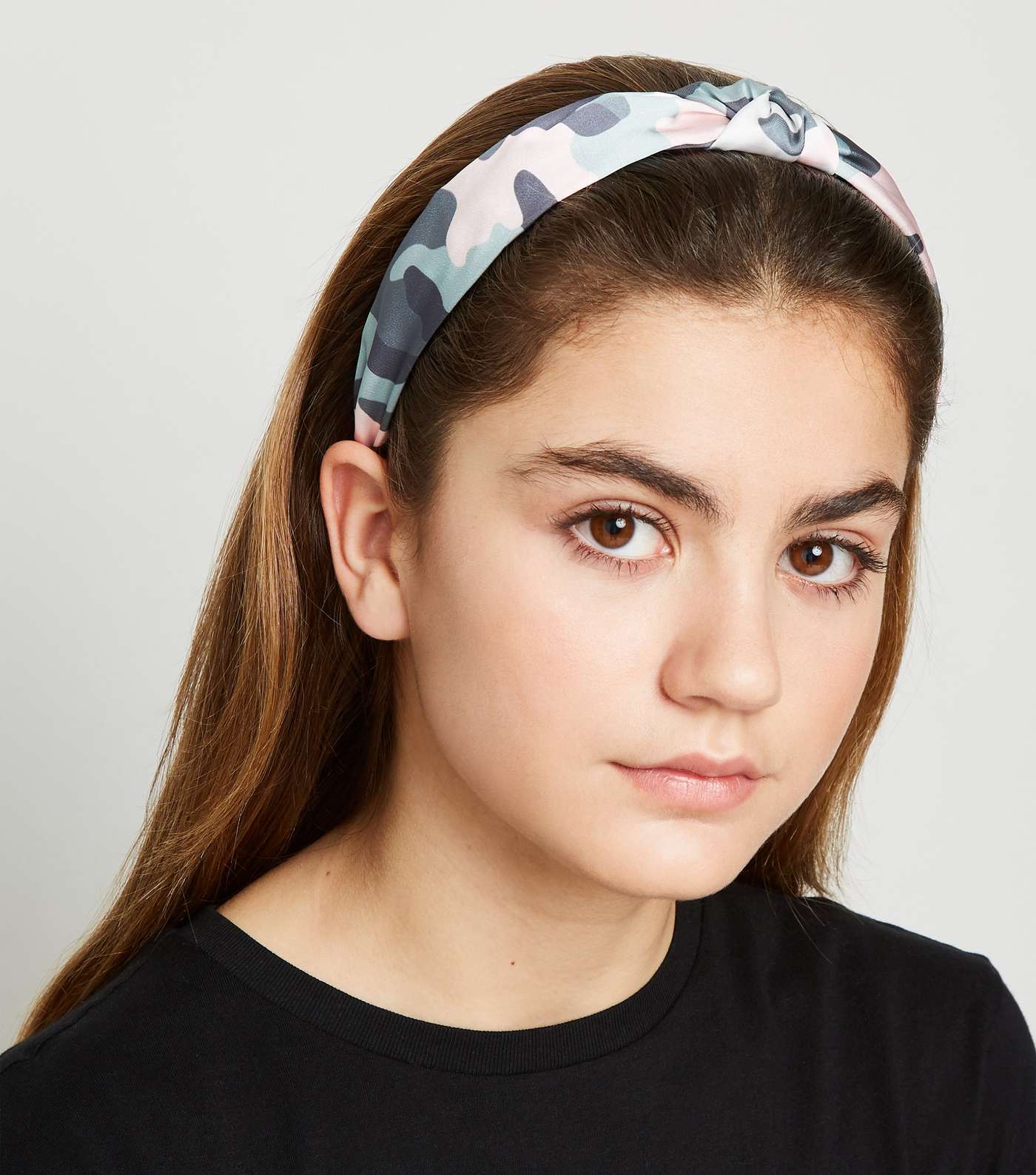 Girls Multicoloured Camo Knot Headband Image 2