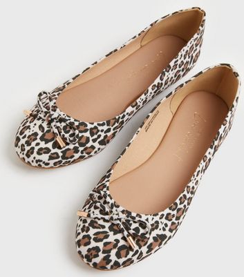 Leopard print ballet on sale pumps