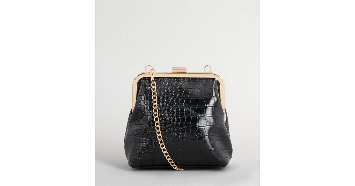 croc shoulder bag with chain